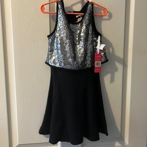 Kidtopia Girls Dress black silver sequins top size 6